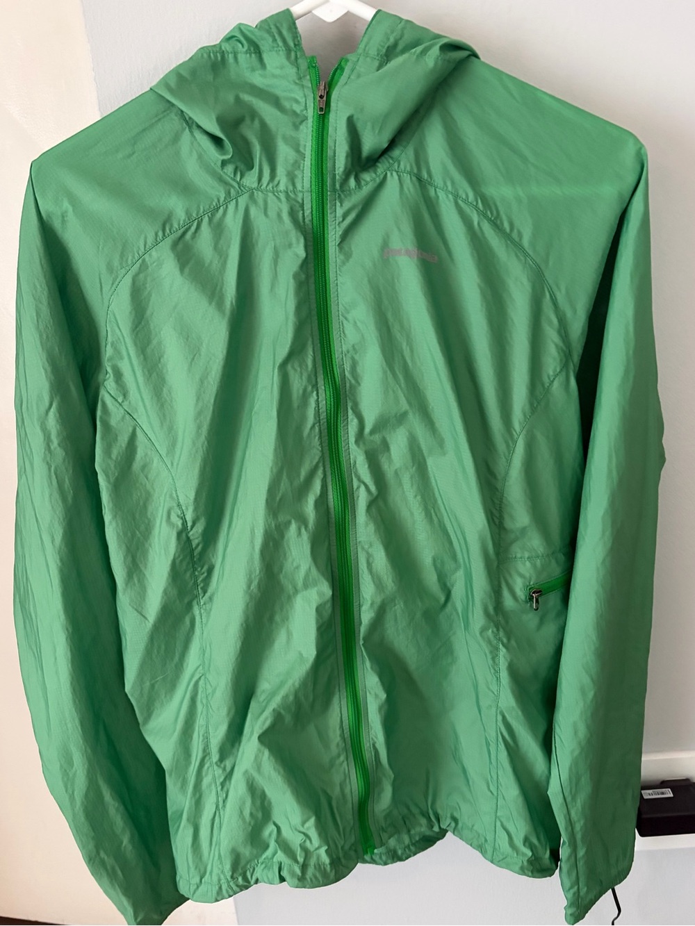 Patagonia Houdini Lightweight Packable Jacket Women’s Medium  Hooded Full Zip